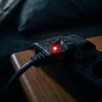 Egy apró fény tönkreteszi az éjszakai pihenést: hogyan szabadultam meg a villogó LED-ektől a hálószobában, és hogyan aludtam végre egy jót egy-apro-feny-tonkreteszi-az-ejszakai-pihenest-hogyan-szabadultam-meg.webp.webp