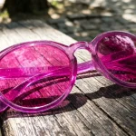 Egy gyönyörű szemcsapda: az olcsó színes szemüveg milyen észrevétlenül rontja a látásunkat egy-gyonyoru-szemcsapda-az-olcso-szines-szemuveg-milyen-eszrevetlenul-rontja.webp.webp